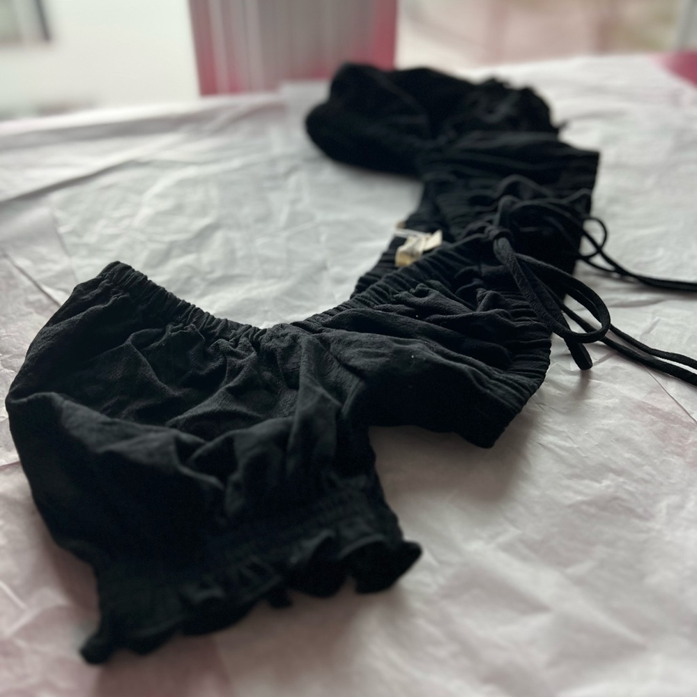 NWT Bittersweet black crop top sz L drawstring peasant puff sleeve topper